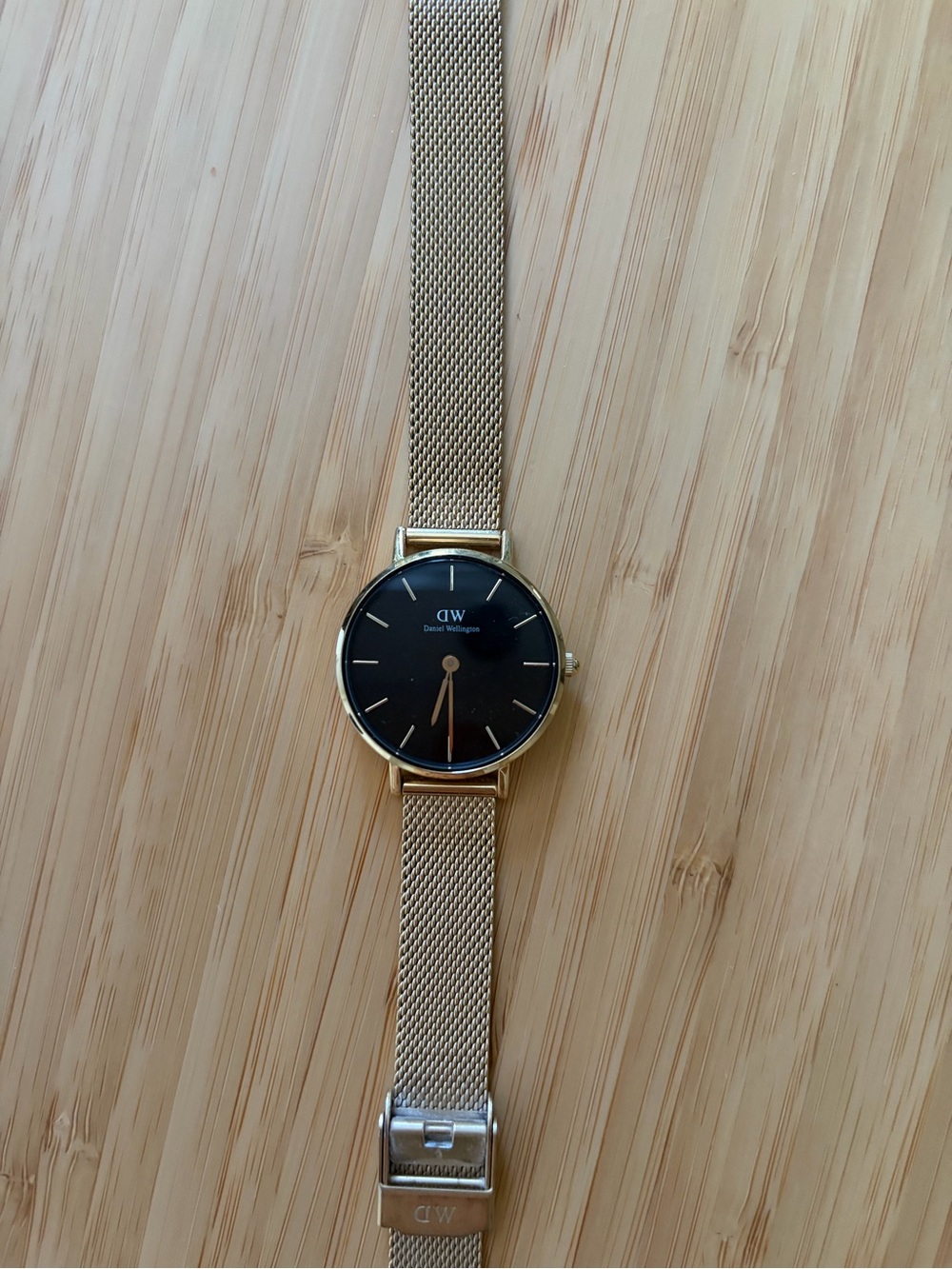 Daniel Wellington Black Dial Gold Mesh Strap women’s Watch
